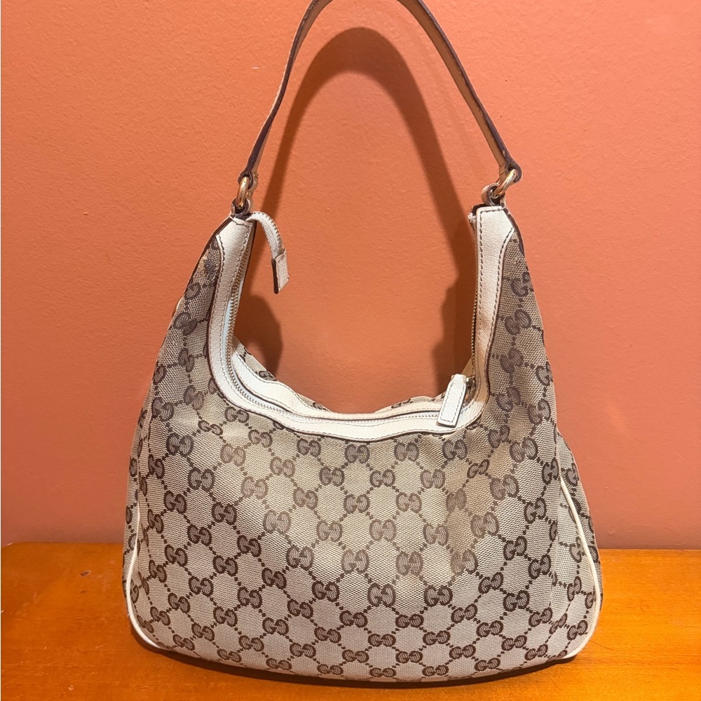 Gucci Beige and Brown Monogram Hobo Bag - Picture 2 of 15